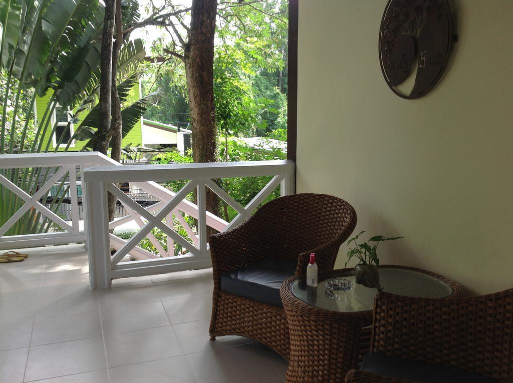 แซนดี้ เฮ้าืฺท์ ราไวย์ Hotel Rawai ภายนอก รูปภาพ