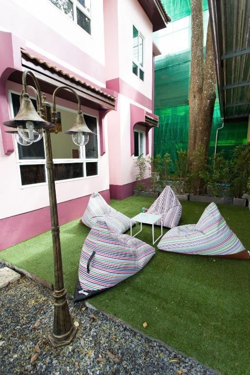 แซนดี้ เฮ้าืฺท์ ราไวย์ Hotel Rawai ภายนอก รูปภาพ